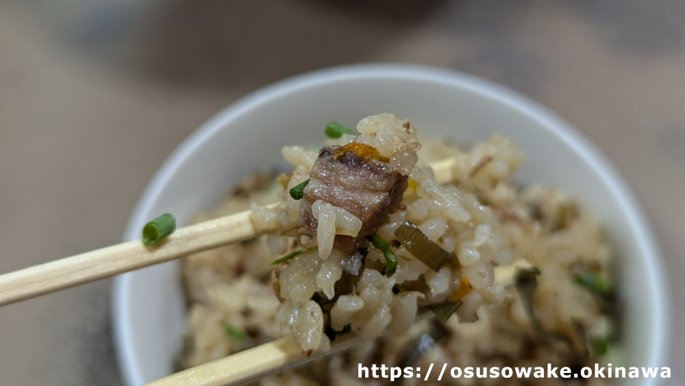 沖縄県本部町元祖木灰沖縄そば「きしもと食堂」ジューシー