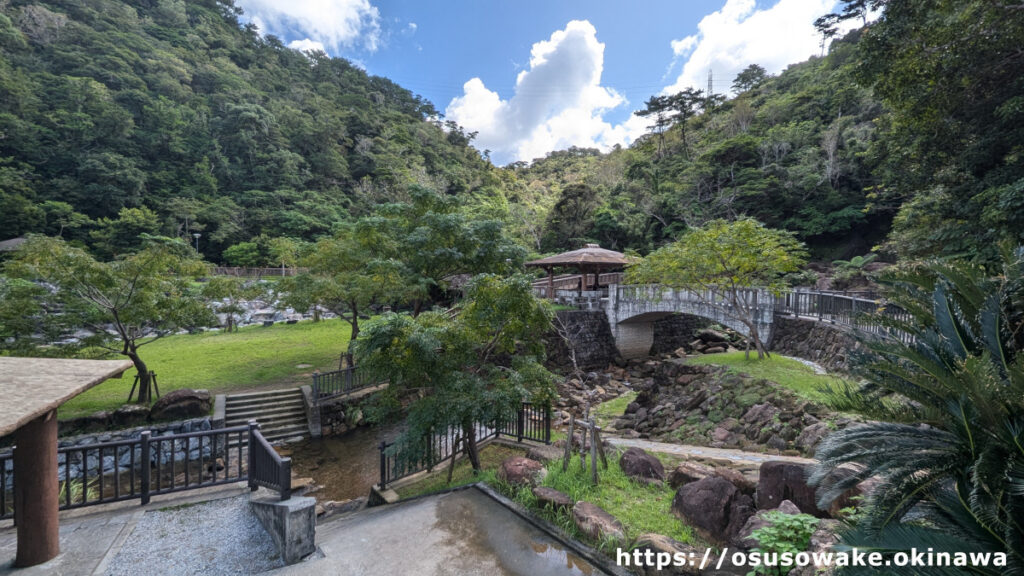 沖縄県名護市轟の滝公園